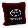 Заказать и купить Подушка с логотипом Toyota