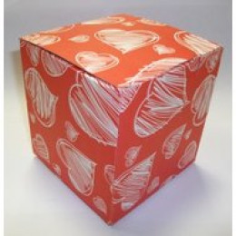 Подарочная коробка для кружки красная "Сердца"